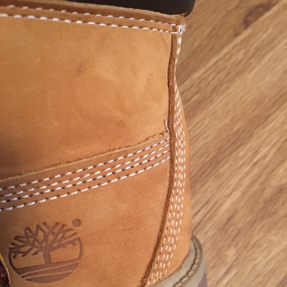 Youth/Juniors 6 in. Timberland Boots - Picture 7 of 8